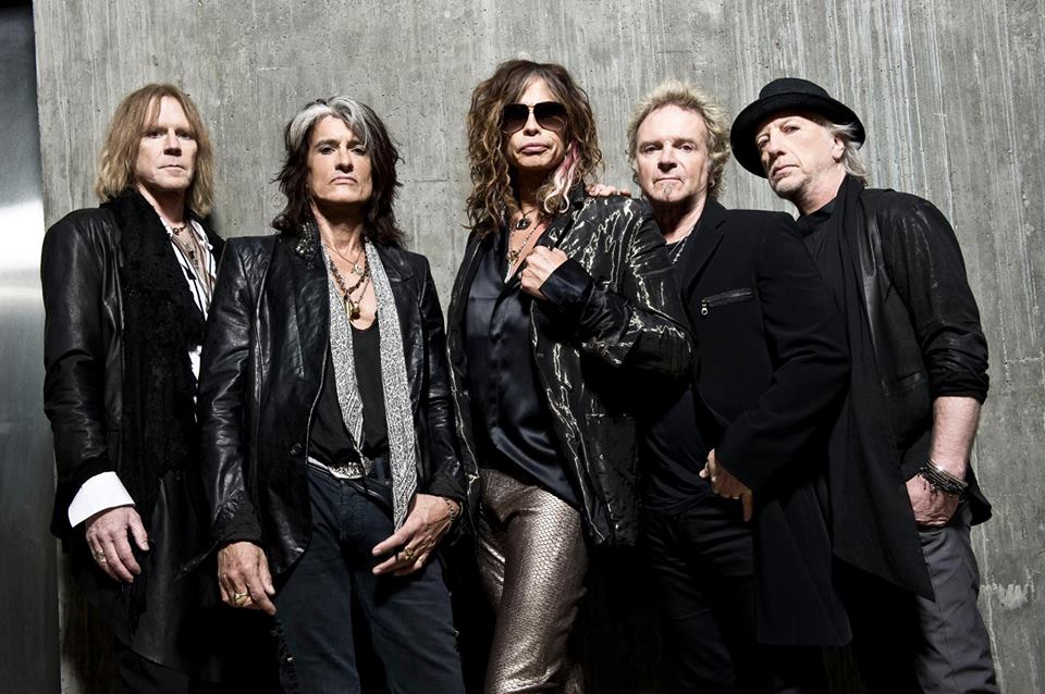 Gli Aerosmith, una delle più celebri band rock di sempre, ormai in procinto di sciogliersi